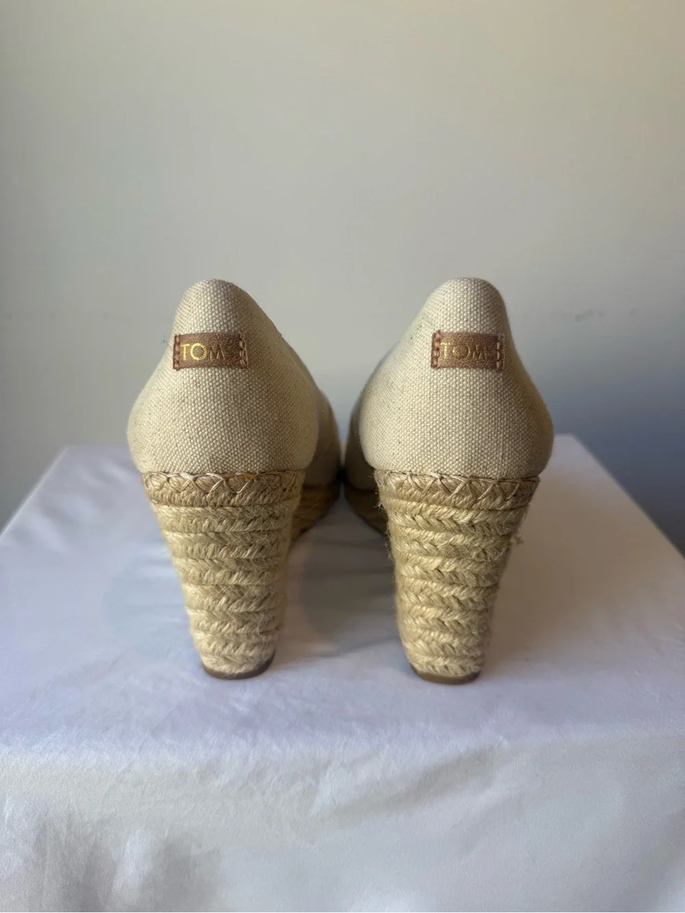 TOMS Canvas Espadrille Peep Toe Wedges Size 9